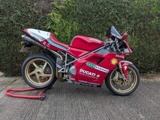 Imagen 1/26 de Ducati DUMMY (2002)