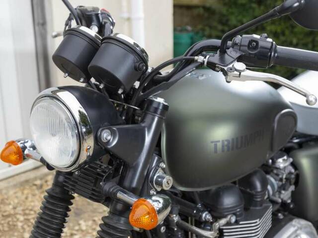 Triumph Bonneville T100 McQueen