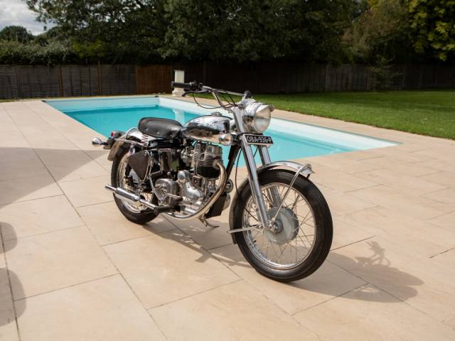 Afbeelding 1/6 van Royal Enfield DUMMY (1976)
