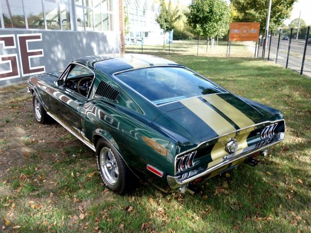 Ford Mustang GT 428 Cobra Jet