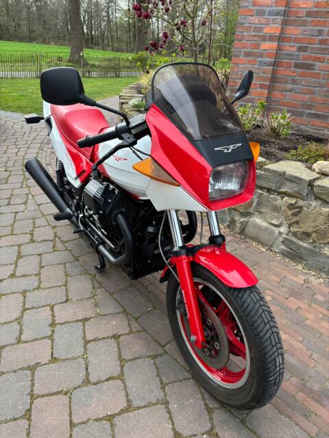 Moto Guzzi 1000 LeMans