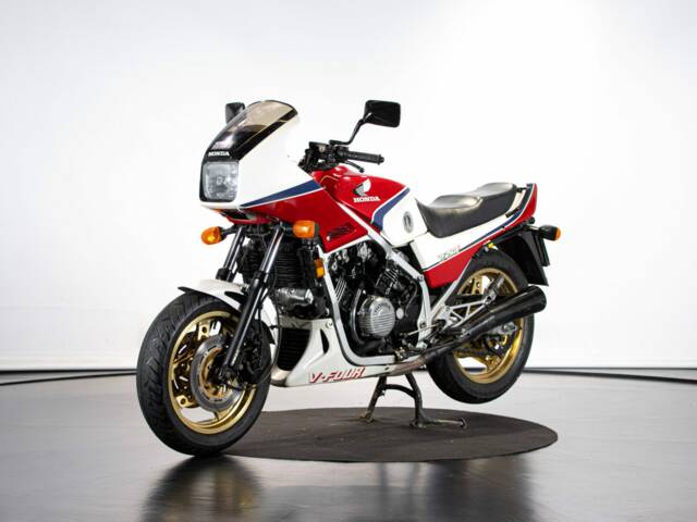 Honda VF 750