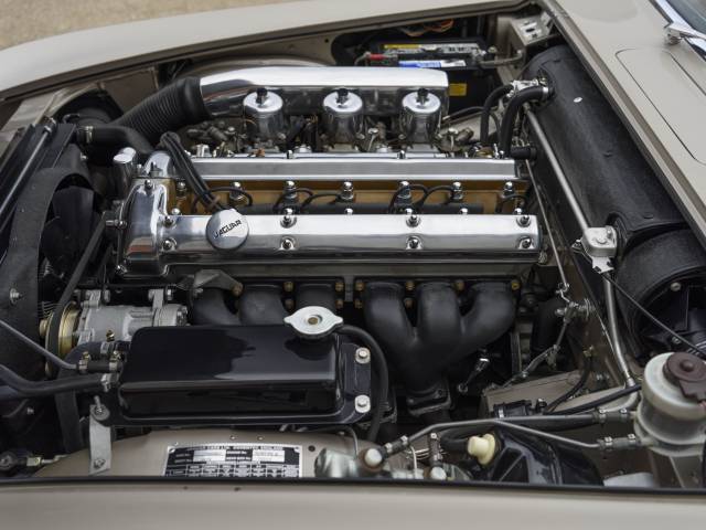 Jaguar Mk X 4.2
