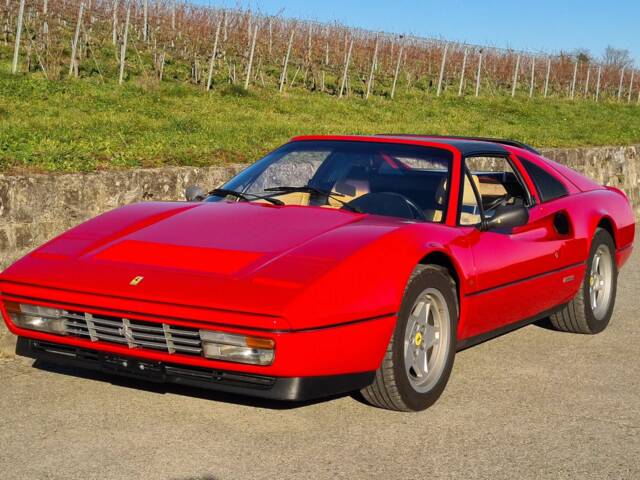 Immagine 1/12 di Ferrari 328 GTS (1987)