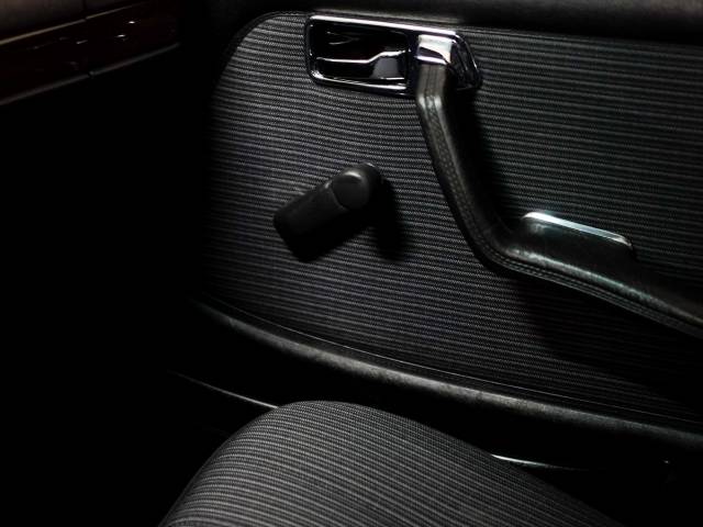 Mercedes-Benz 300 D