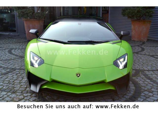Lamborghini Aventador LP 750-4 SV
