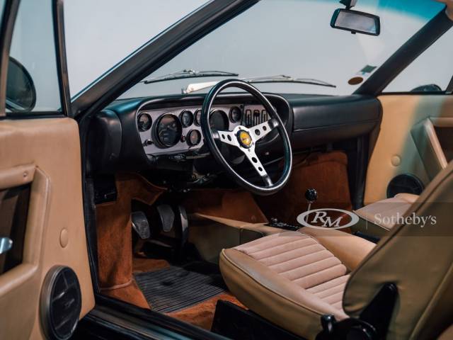 Ferrari Dino 308 GT4