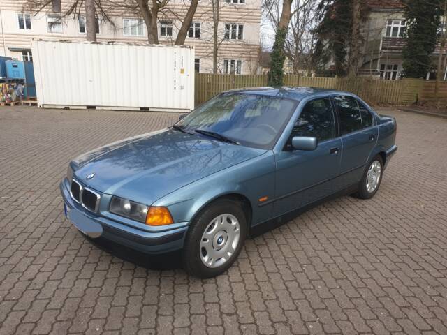 Imagen 1/20 de BMW 318i (1996)
