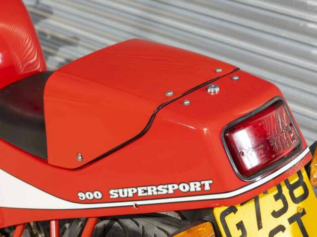 Ducati 900 Supersport