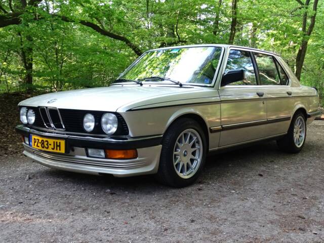 Imagen 1/41 de BMW 528i (1986)