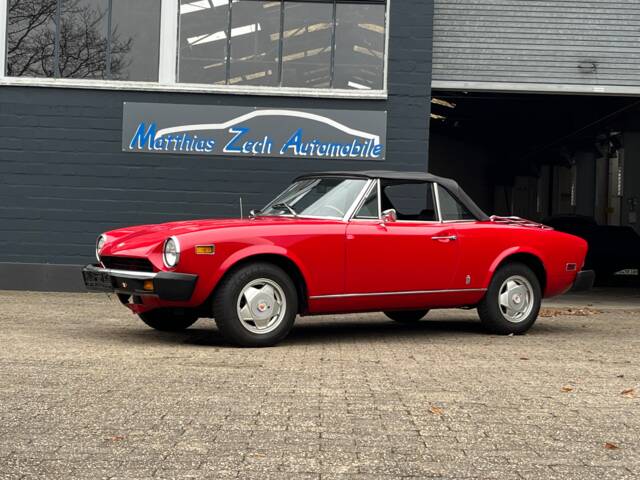 FIAT 124 Spider CS1