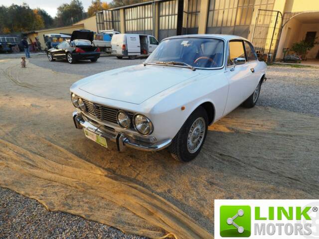 Immagine 1/10 di Alfa Romeo 2000 GT Veloce (1972)