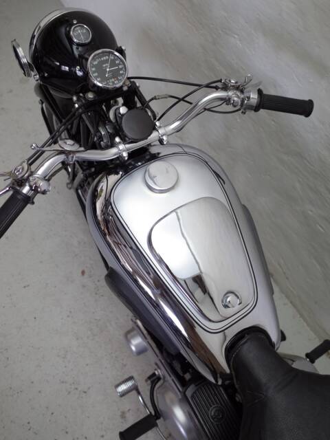 BSA M 24 Gold Star