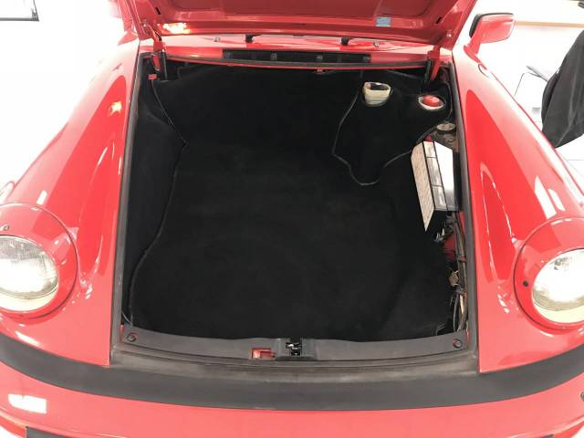 Porsche 911 Carrera 3.2 (WTL)