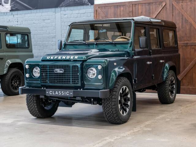 Land Rover Defender 110 Works V8