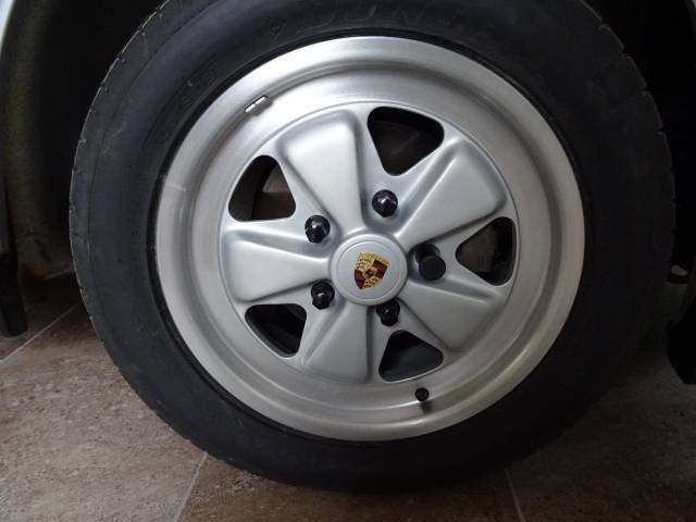 Porsche 911 Carrera 3.2 "25 years 911"