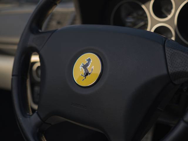 Ferrari F 355 GTS