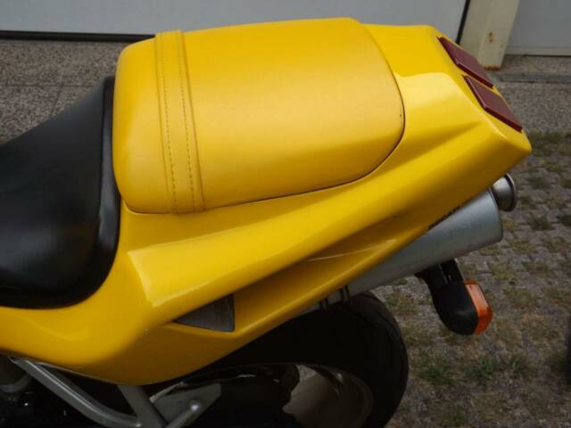 Ducati 748 Biposto