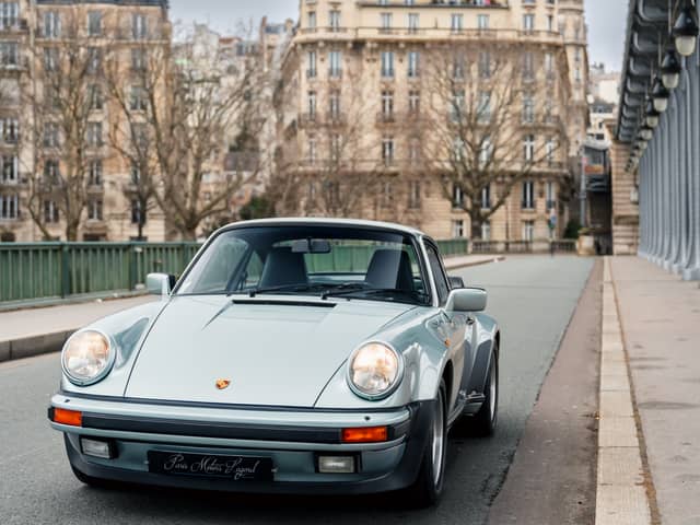 Porsche 911 Turbo 3.3