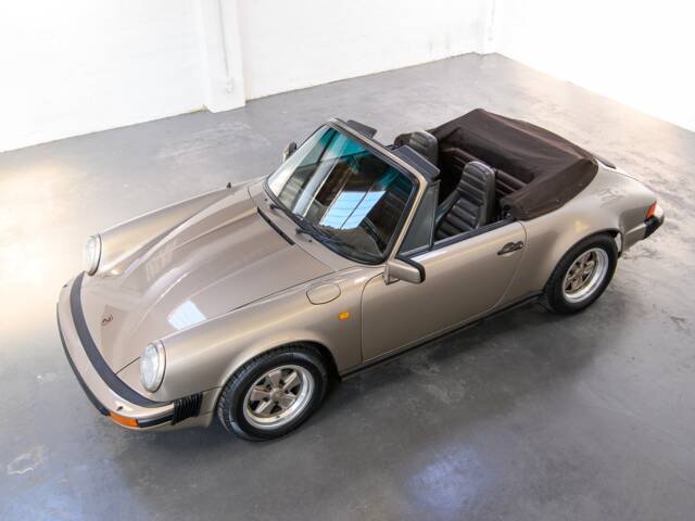 Porsche 911 Carrera 3.2