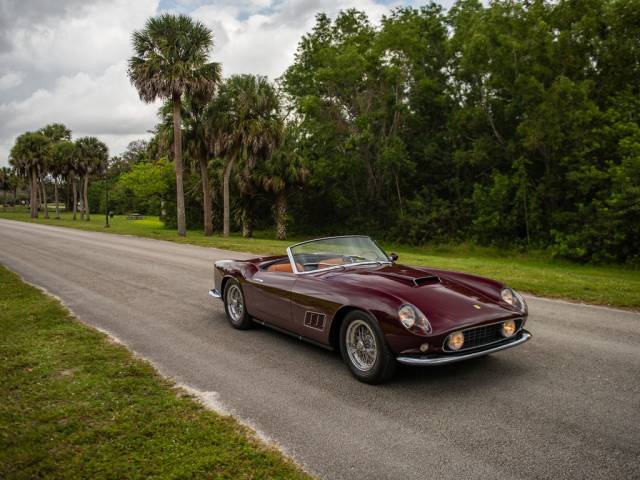Bild 1/50 von Ferrari 250 GT Spyder California LWB (1959)
