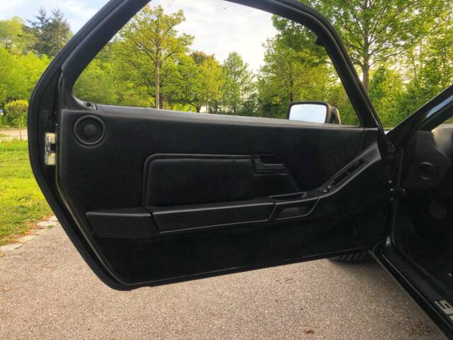 Porsche 928