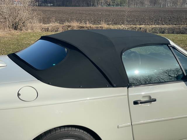 Porsche 944 S2