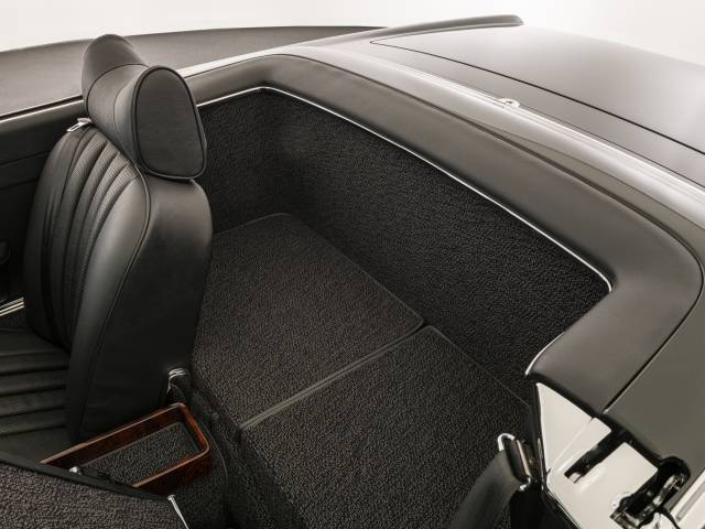 Mercedes-Benz 280 SL