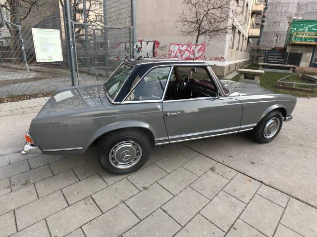 Mercedes-Benz 280 SL
