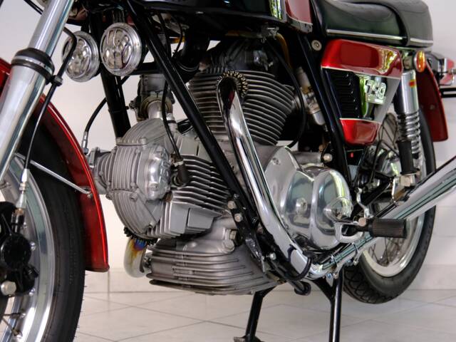Ducati 750 GT