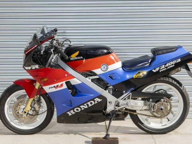 Honda VFR 400 R