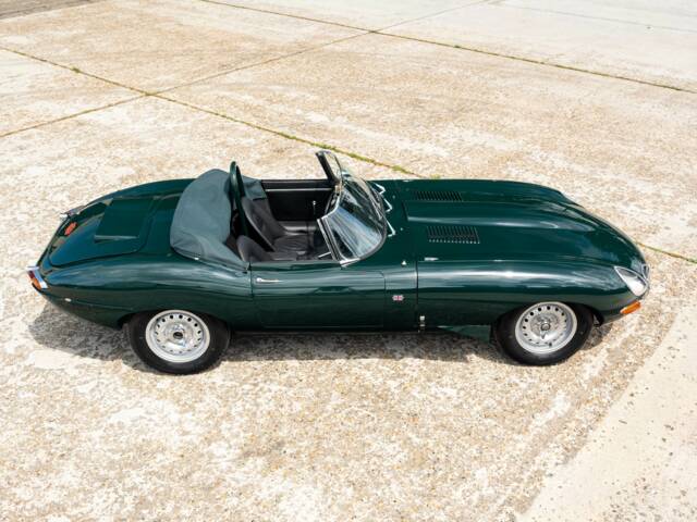 Jaguar E-Type 3.8