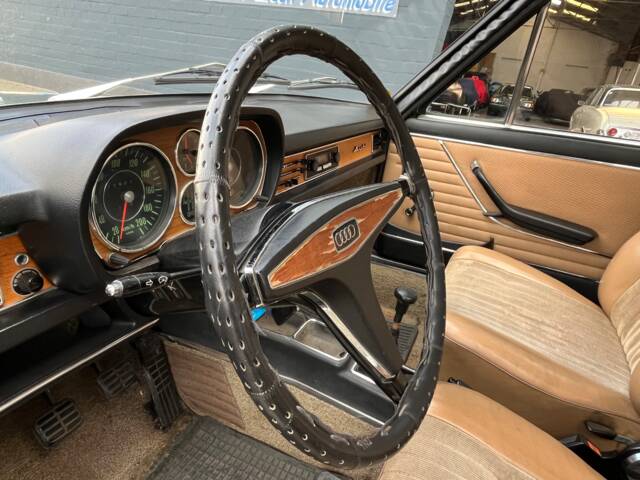 Audi 100 LS