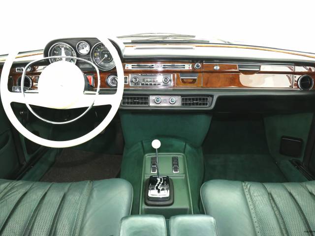 Mercedes-Benz 300 SEL 4.5