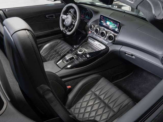 Mercedes-AMG GT-R