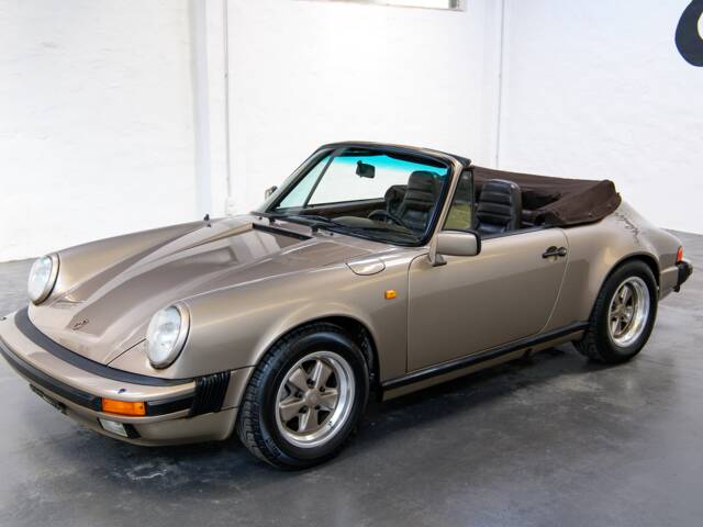 Porsche 911 Carrera 3.2