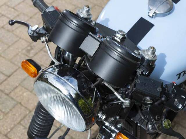 Triumph Daytona 900