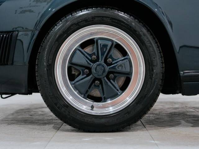 Porsche 911 Carrera 3.2 "25 years 911"