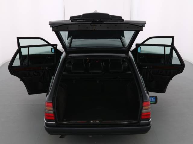 Mercedes-Benz 300 TE 24V