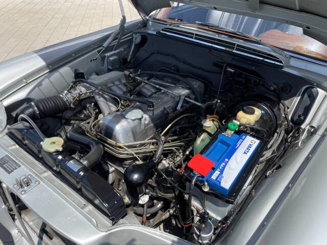 Mercedes-Benz 250 SE