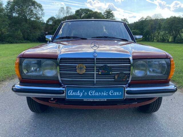 Mercedes-Benz 240 D