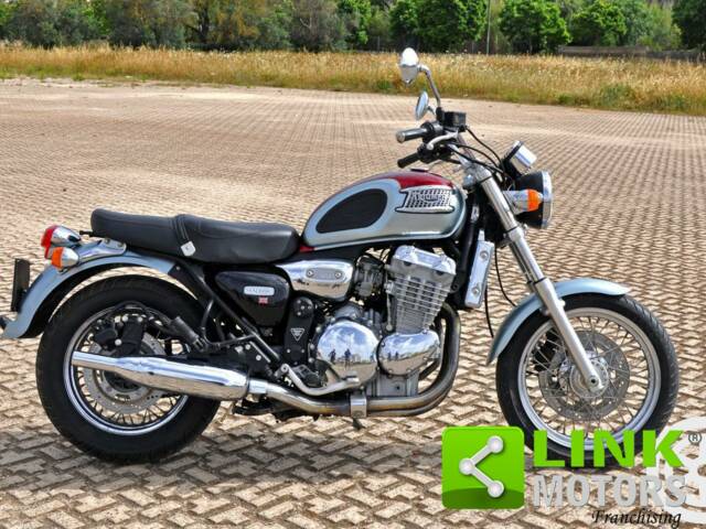 Bild 1/10 von Triumph DUMMY (2000)