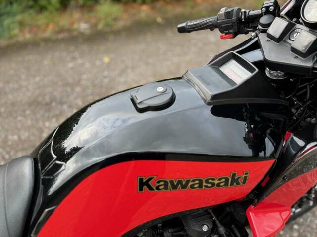 Kawasaki GPz 750