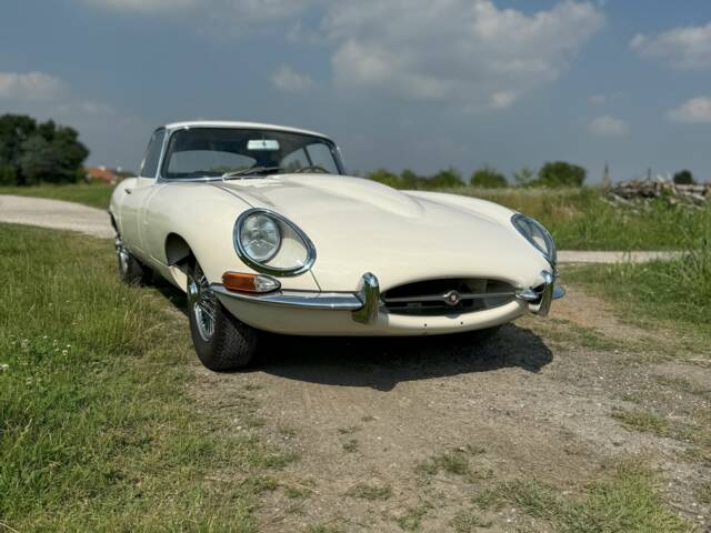 Jaguar E-Type 3.8 Flat Floor