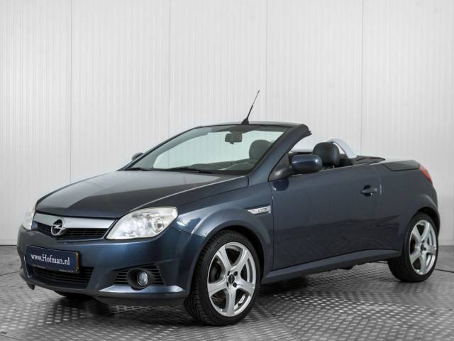 Image 1/50 de Opel Tigra TwinTop 1.8 (2008)