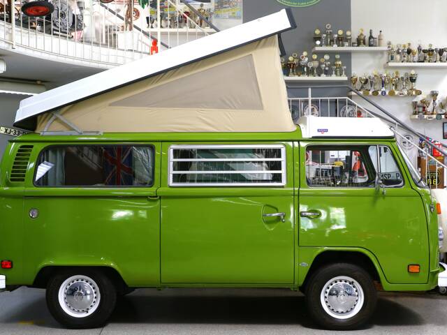 Volkswagen T2b Camper