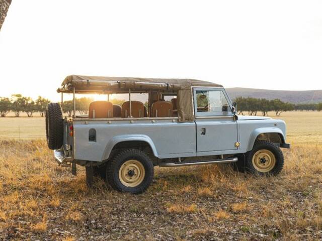 Land Rover 110