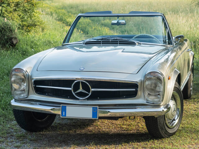 Immagine 1/22 di Mercedes-Benz 230 SL (1965)