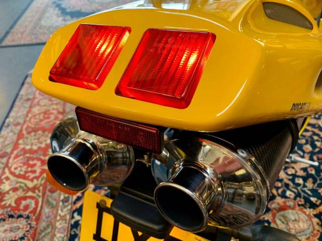 Ducati 748 Biposto