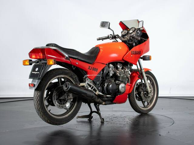 Yamaha XJ 600